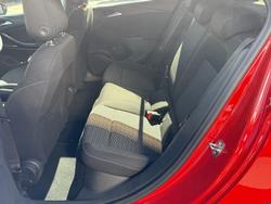 2016 Holden
Astra R
