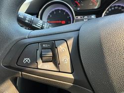 2016 Holden
Astra R