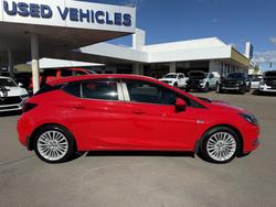 2016 Holden
Astra R