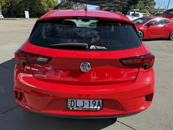 2016 Holden
Astra R