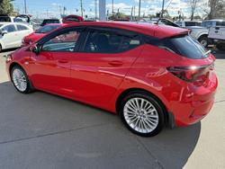 2016 Holden
Astra R