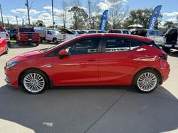 2016 Holden
Astra R