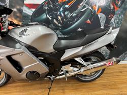 2006 Honda CBR1100XX (SUPER BLACKBIRD) GREY