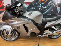 2006 Honda CBR1100XX (SUPER BLACKBIRD) GREY