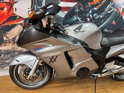 2006 Honda CBR1100XX (SUPER BLACKBIRD) GREY