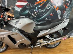 2006 Honda CBR1100XX (SUPER BLACKBIRD) GREY