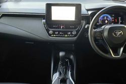2023 Toyota
Corolla Ascent Sport Hybrid