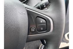 2017 Renault
Captur Zen