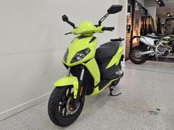 2011 APRILIA SPORTCITY ONE 50 Green