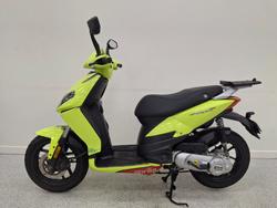 2011 APRILIA SPORTCITY ONE 50 Green