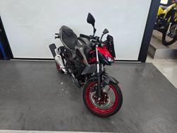 2025 Kawasaki Z500 Red