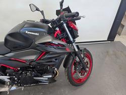 2025 Kawasaki Z500 Red