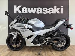 2025 Kawasaki NINJA 500 White