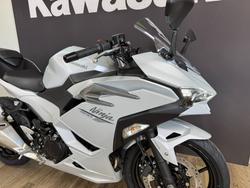 2025 Kawasaki NINJA 500 White