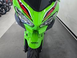 2025 Kawasaki NINJA 400 ZX-4RR KRT GREY