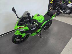 2025 Kawasaki NINJA 400 ZX-4RR KRT GREY