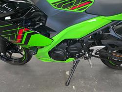 2025 Kawasaki NINJA 400 ZX-4RR KRT GREY