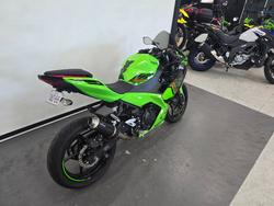 2025 Kawasaki NINJA 400 ZX-4RR KRT GREY