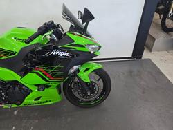 2025 Kawasaki NINJA 400 ZX-4RR KRT GREY