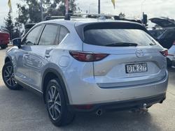2017 Mazda
CX-5 GT