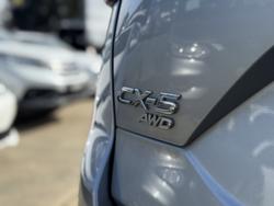 2017 Mazda
CX-5 GT