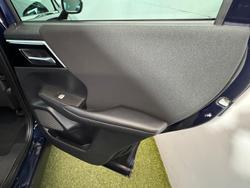 2022 Mitsubishi
                Outlander LS