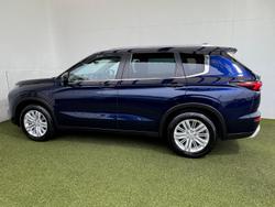 2022 Mitsubishi
                Outlander LS
