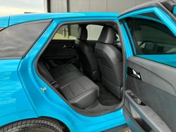 2024 MG
MG4 Essence 64