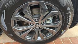 2024 Toyota RAV4 GXL