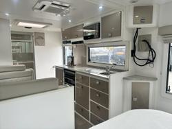2017 JB Caravans Scorpion Sting 20'6