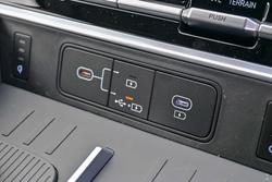 2025 Hyundai
Santa Fe Hybrid Elite