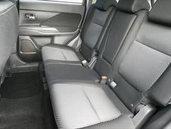 2016 Mitsubishi
Outlander LS 2WD