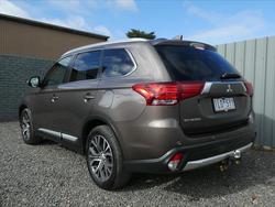 2016 Mitsubishi
Outlander LS 2WD