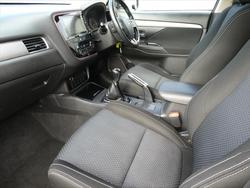 2016 Mitsubishi
Outlander LS 2WD