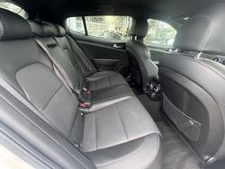2023 Kia
Stinger 330S