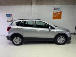 Suzuki S-Cross