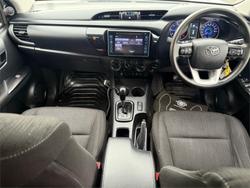 2020 Toyota
Hilux SR