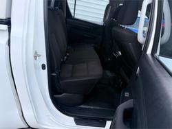 2018 Toyota
Hilux SR