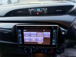 2018 Toyota
Hilux SR