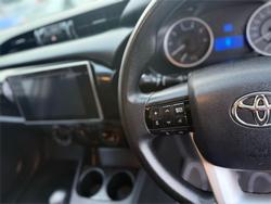 2018 Toyota
Hilux SR