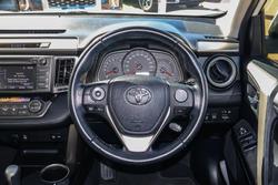 2014 Toyota
RAV4 GXL