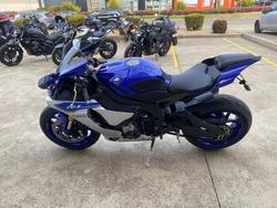 2015 Yamaha YZF-R1 Blue