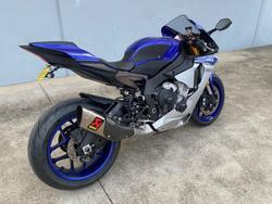 2015 Yamaha YZF-R1 Blue