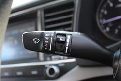 2016 Hyundai
                Elantra Active