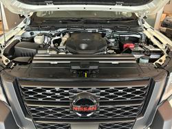 2024 Nissan Navara PRO-4X Warrior D23 MY24 4X4 Dual Range White Pearl