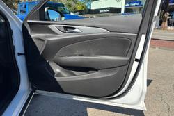 2018 Holden Commodore LT