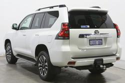 2022 Toyota
Landcruiser Prado VX