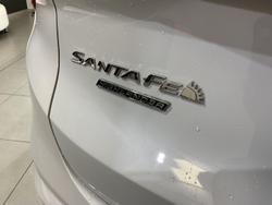 2022 Hyundai
Santa Fe Highlander