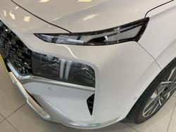 2022 Hyundai
Santa Fe Highlander