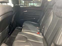2022 Hyundai
Santa Fe Highlander